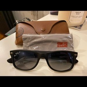 Ray-ban NEW WAYFARER CLASSIC small